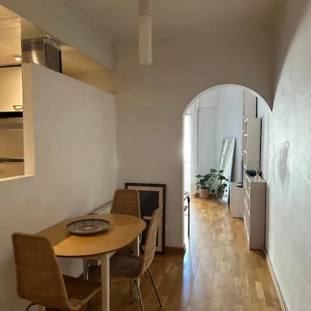 Apartamento In Spacious In City Center