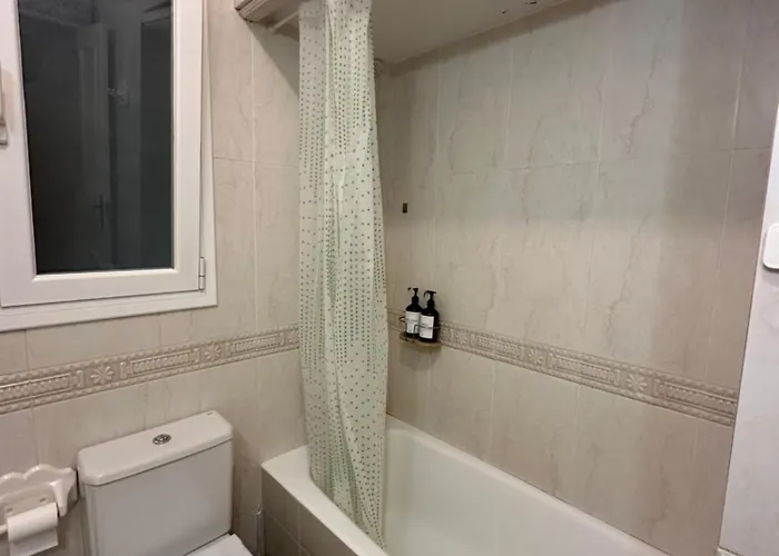 In Spacious In City Center *